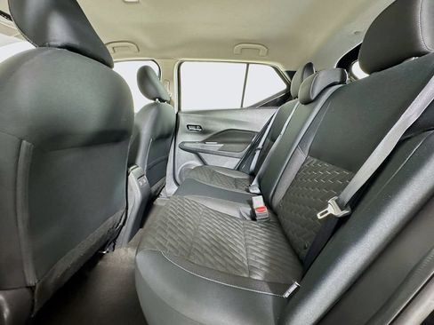 Used 2023 Nissan Kicks SV FWD image 11