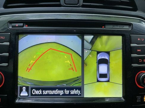 Used 2017 Nissan Maxima Platinum image 16