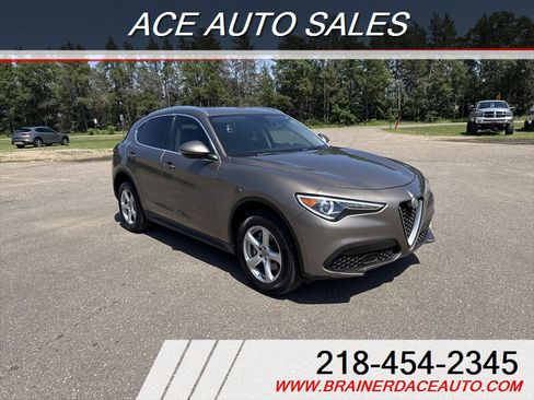 Used 2019 Alfa Romeo Stelvio image 1