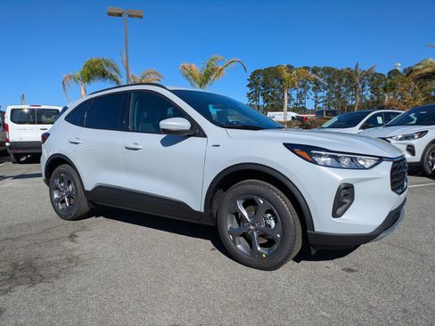 New 2026 Ford Escape ST-Line Select image 3