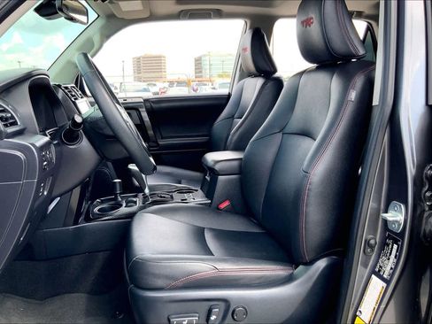 Used 2020 Toyota 4Runner TRD Off-Road Premium w/ Moonroof Package image 8