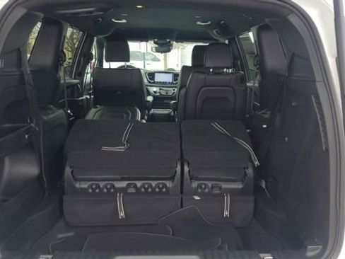 Used 2023 Chrysler Pacifica Touring-L w/ S Appearance Package image 27