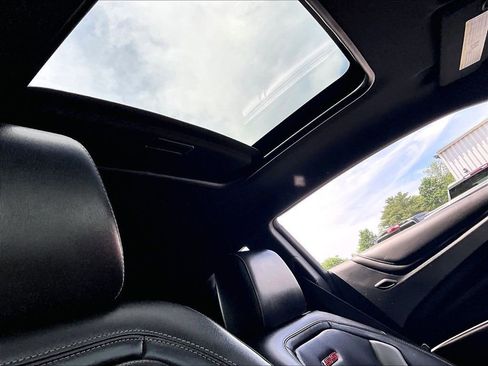 Used 2017 Chevrolet Camaro SS RWD image 22