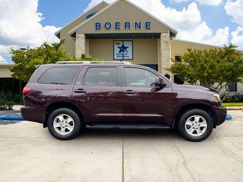 Used 2019 Toyota Sequoia SR5 w/ Premium Package RWD image 6