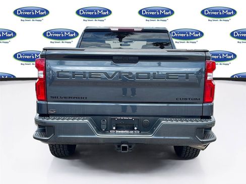 Used 2020 Chevrolet Silverado 1500 Custom w/ Custom Value Package AWD/4WD image 6