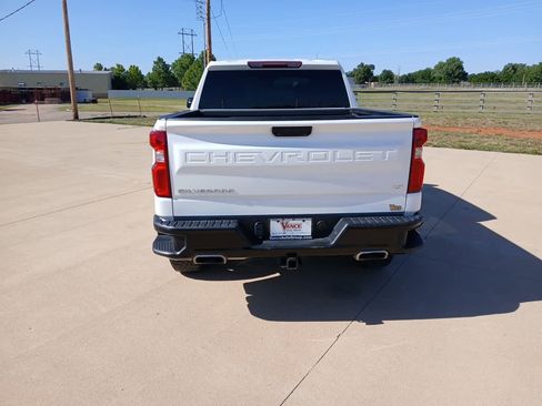 Used 2023 Chevrolet Silverado 1500 LT Trail Boss w/ Protection Package AWD/4WD image 7