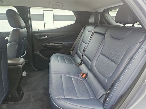 Used 2023 Chevrolet Bolt EUV LT w/ Convenience Package image 23