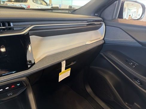 New 2026 Jeep Cherokee Laredo AWD/4WD image 18