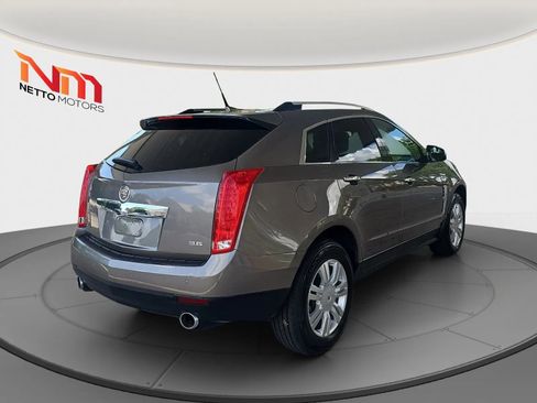 Used 2011 Cadillac SRX Luxury image 5