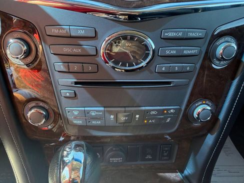 Used 2016 INFINITI QX80 4WD w/ Driver's Assistance Package image 22
