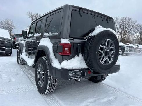 New 2026 Jeep Wrangler Sahara image 5