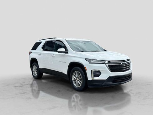 Used 2023 Chevrolet Traverse LT FWD image 8