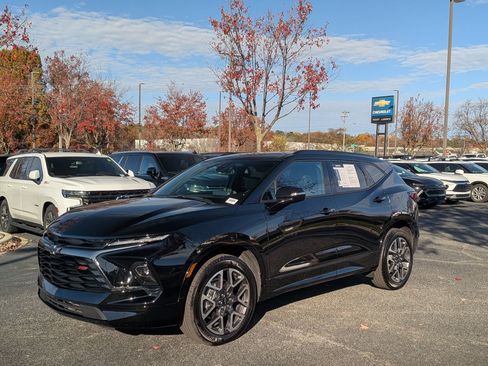 Used 2025 Chevrolet Blazer RS image 5