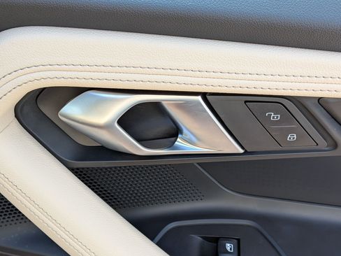 Used 2025 BMW 230i Coupe w/ M Sport Package image 31