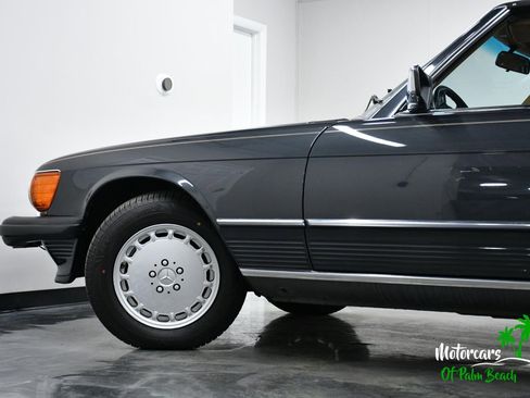 Used 1989 Mercedes-Benz 560 SL image 10