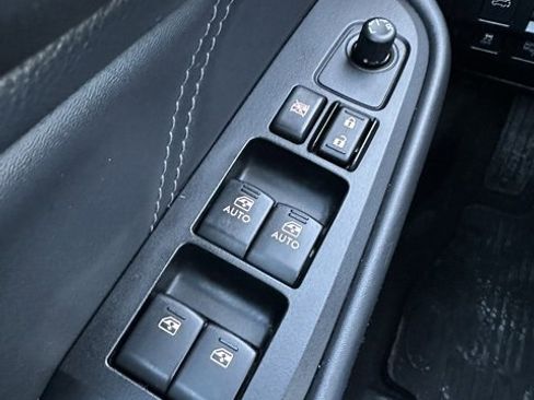 Used 2018 Subaru Outback 3.6R Limited image 17