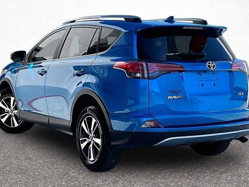 Certified 2018 Toyota RAV4 XLE FWD image 5