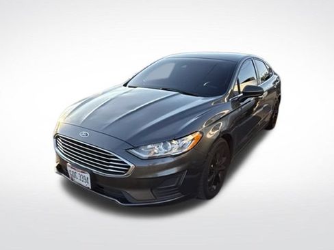 Used 2019 Ford Fusion SE FWD image 5