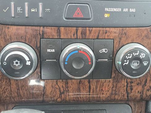 Used 2014 Chevrolet Traverse LT AWD/4WD image 29