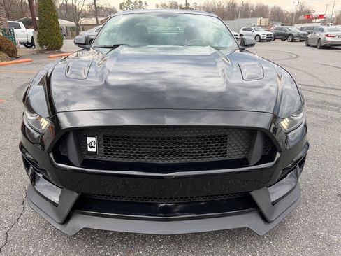 Used 2017 Ford Mustang GT image 5
