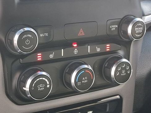 Used 2023 RAM 1500 Big Horn image 20