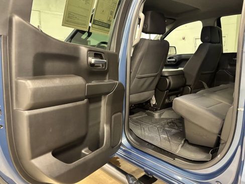 Used 2024 Chevrolet Silverado 1500 Custom w/ Turbomax Blackout Package AWD/4WD image 20