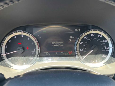 Used 2025 Toyota Highlander XLE image 24