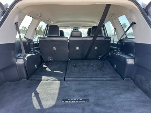 Used 2024 Toyota Grand Highlander XLE image 51