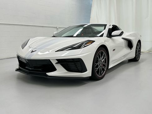 Used 2023 Chevrolet Corvette Stingray Premium Conv RWD image 4