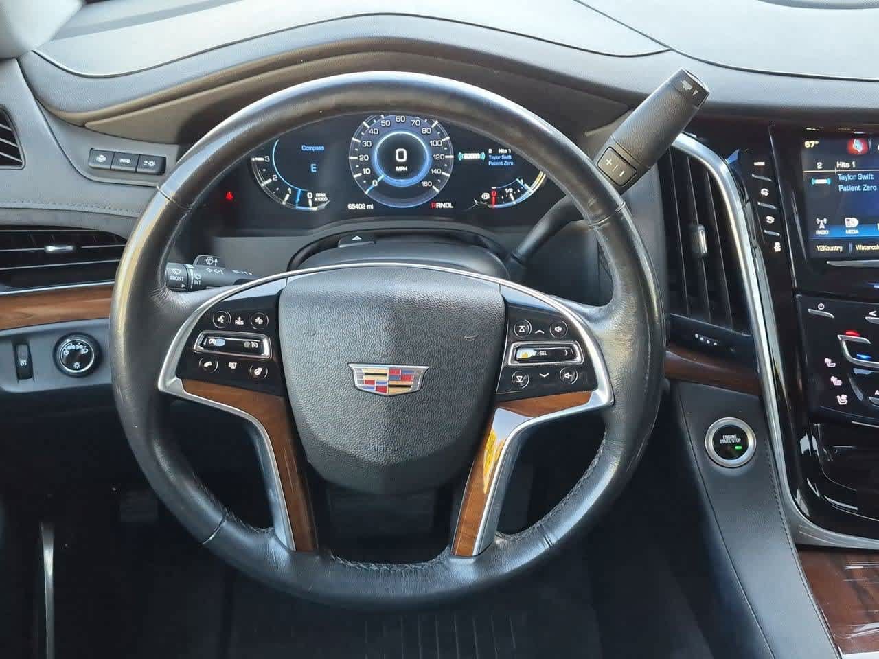 Used 2020 Cadillac Escalade Luxury AWD/4WD image 25