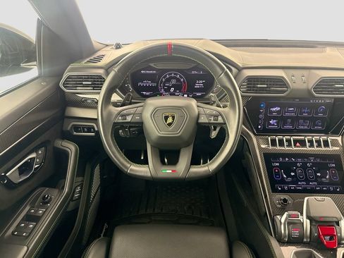 Used 2024 Lamborghini Urus Performante AWD/4WD image 23