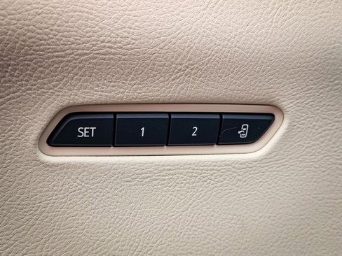 Used 2021 Cadillac XT6 Premium Luxury w/ LPO, Floor Liner Package image 11