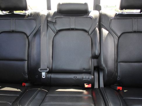 Used 2019 RAM 1500 Limited image 46