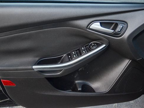 Used 2016 Ford Focus ST image 23