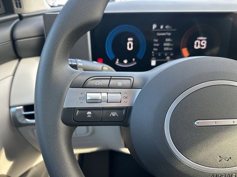 New 2026 Hyundai Tucson SEL image 18