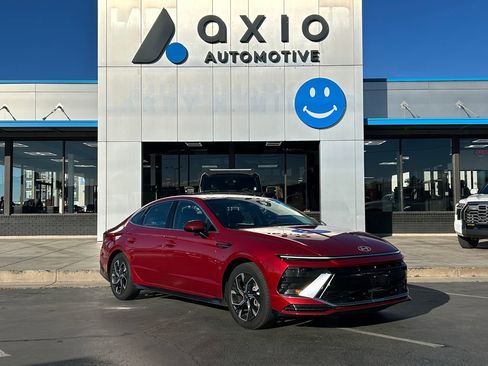 Used 2024 Hyundai Sonata SEL image 1