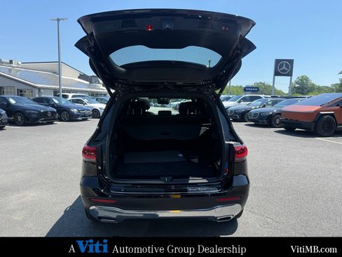 Certified 2022 Mercedes-Benz GLB 250 4MATIC image 23