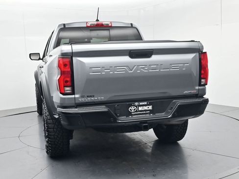 Used 2024 Chevrolet Colorado ZR2 w/ Technology Package AWD/4WD image 6