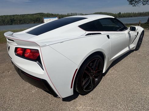 Used 2016 Chevrolet Corvette Stingray Coupe w/ Carbon Flash Badge Package RWD image 28
