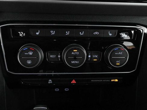 Certified 2022 Volkswagen Atlas SE w/ Black Wheel Package FWD image 27