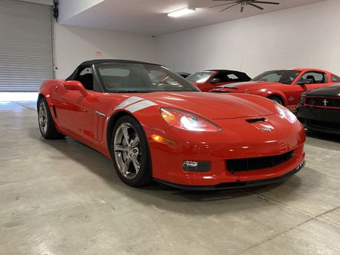 Used 2011 Chevrolet Corvette Grand Sport w/ Preferred Equipment Group image 2