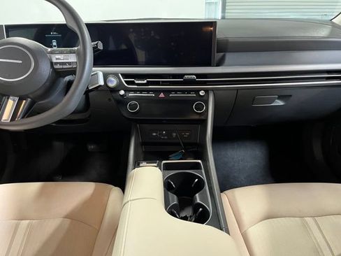Used 2025 Hyundai Sonata SEL FWD image 20
