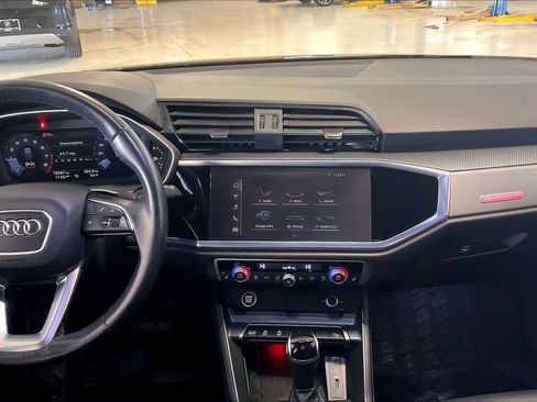 Used 2021 Audi Q3 2.0T Premium Plus w/ Premium Plus Package image 7