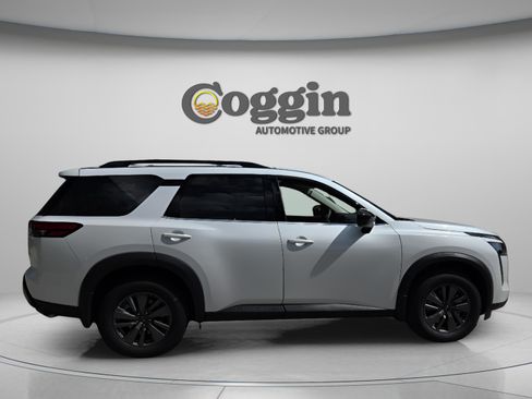 New 2026 Nissan Pathfinder SV AWD/4WD image 6