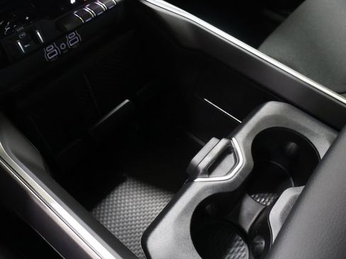 New 2026 RAM 1500 4x4 Crew Cab image 22