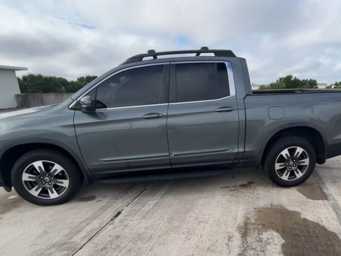 Used 2017 Honda Ridgeline RTL-T image 12