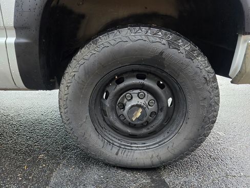 Used 1995 Chevrolet Silverado 2500 4x4 Extended Cab image 9