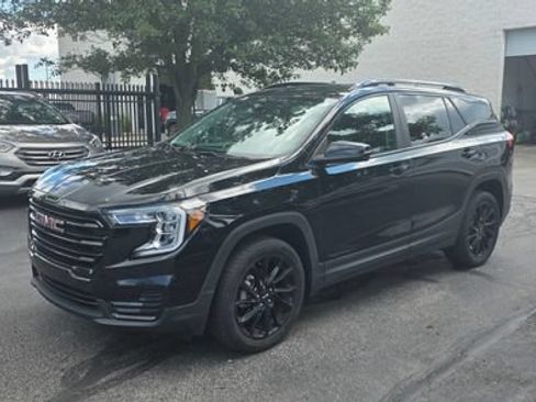 Used 2023 GMC Terrain SLE w/ Driver Convenience Package AWD/4WD image 10