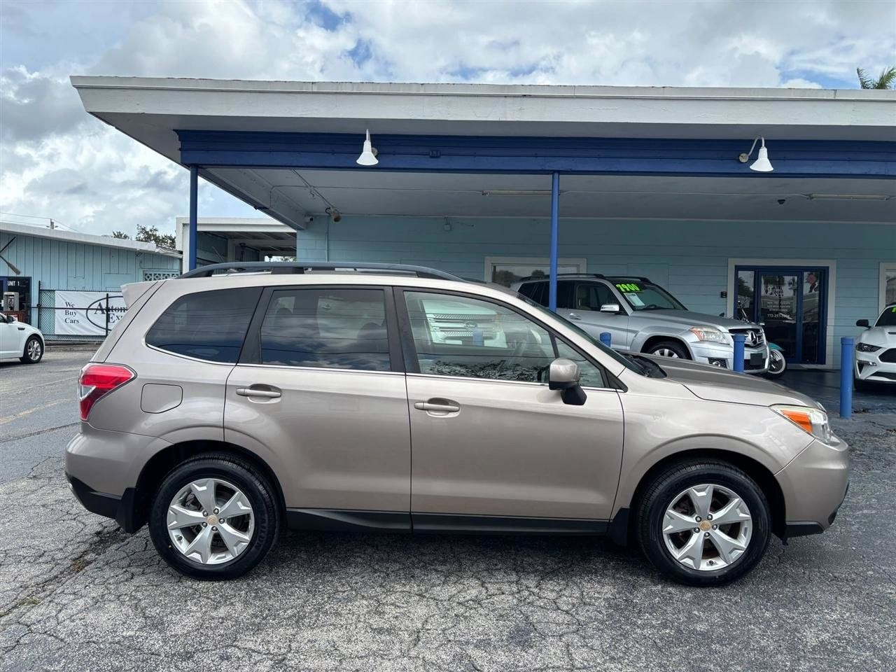 Used 2015 Subaru Forester 2.5i Limited AWD/4WD image 6