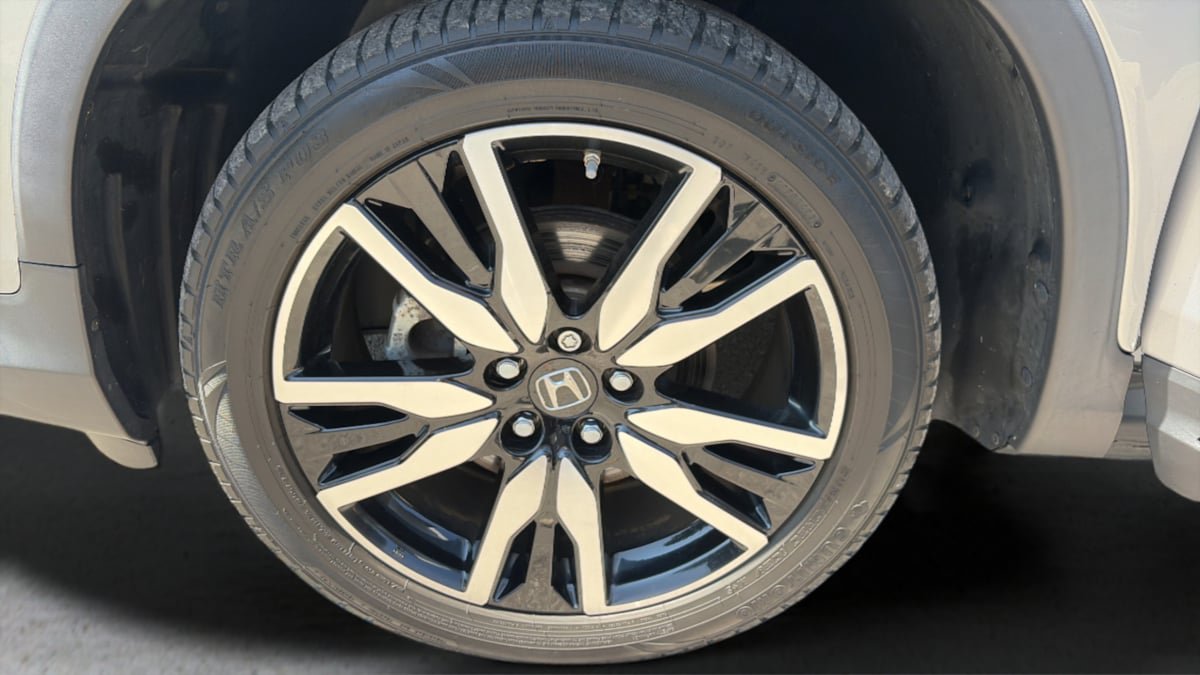 Used 2020 Honda Pilot Touring image 28